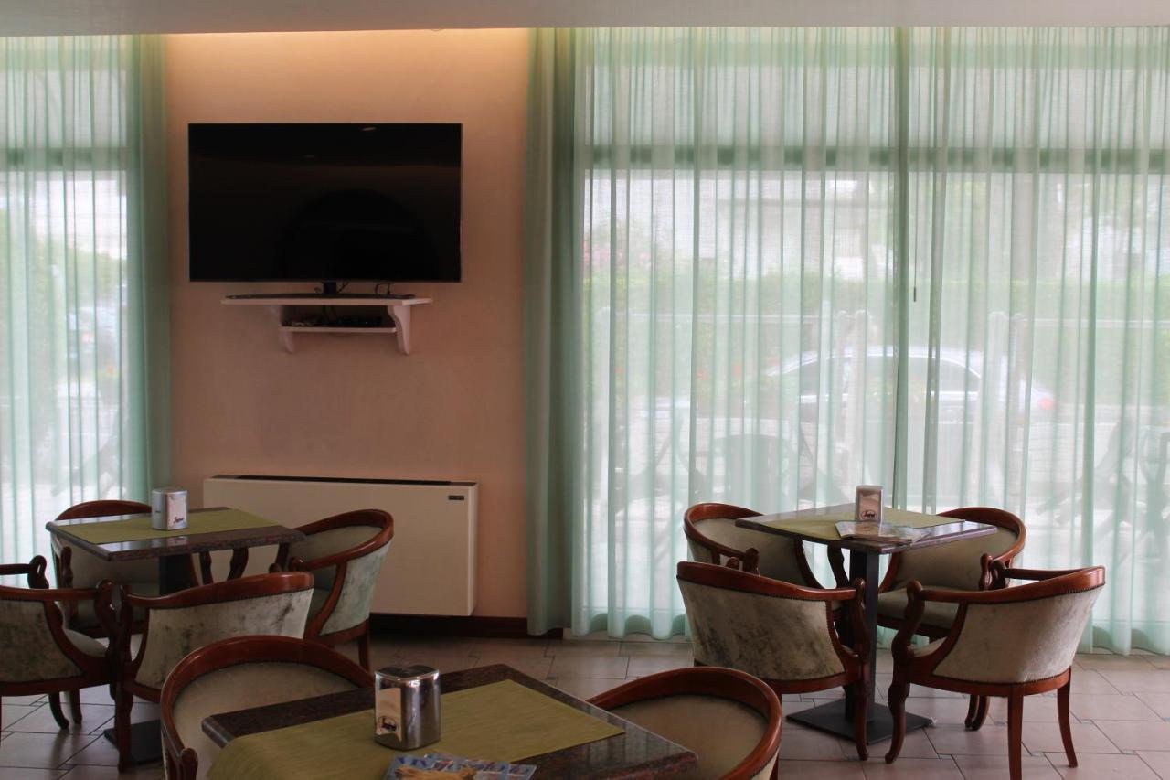 Hotel Palme Park & Beach Included Lido di Jesolo Exterior foto
